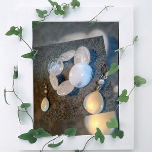 Pearlescent Dangle Earrings and Bracelet